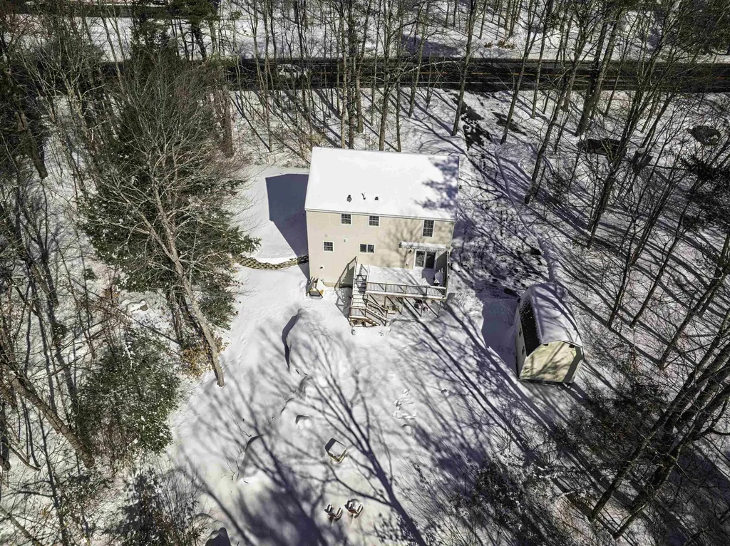 319 Old Concord Turnpike Barrington NH 03825