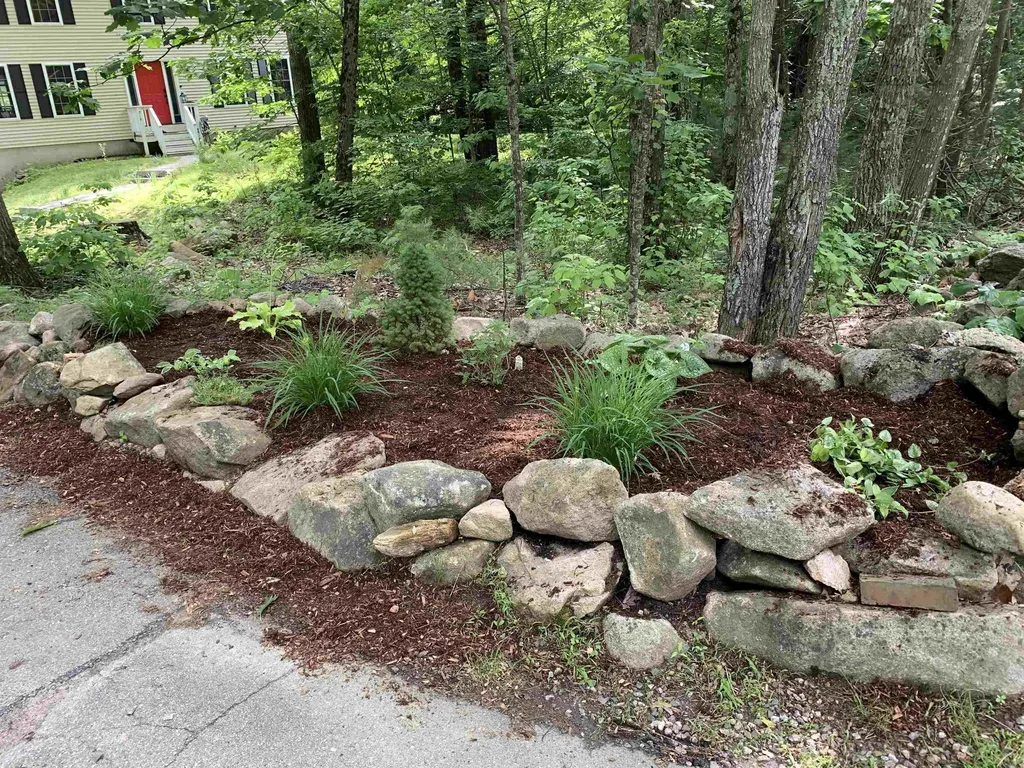 319 Old Concord Turnpike Barrington NH 03825