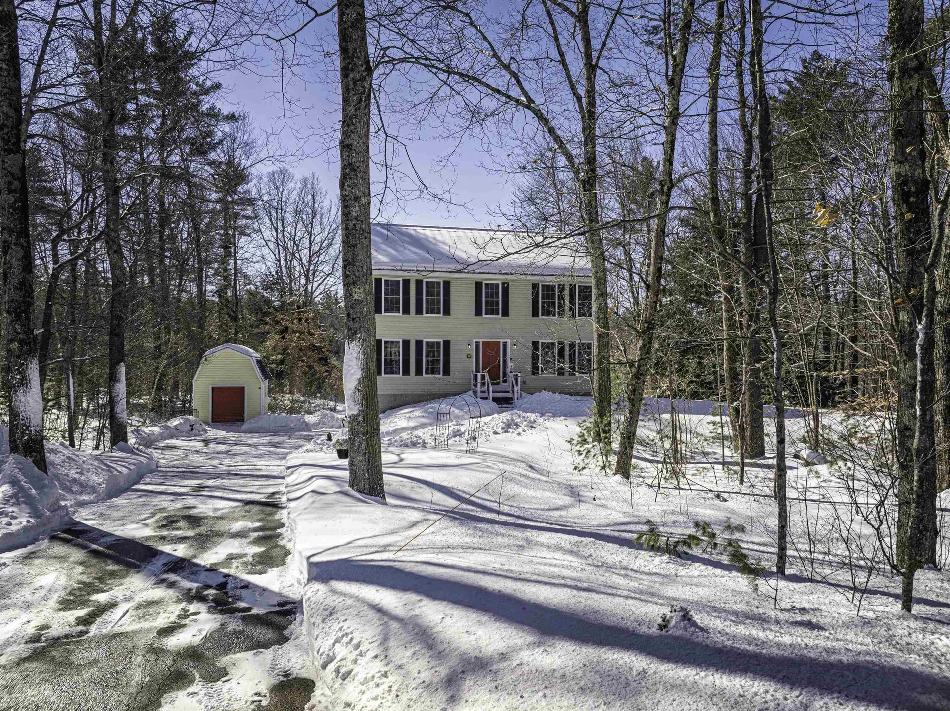 319 Old Concord Turnpike Barrington NH 03825