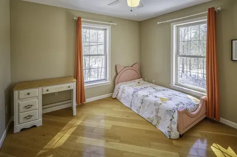 319 Old Concord Turnpike Barrington NH 03825