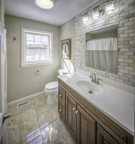 319 Old Concord Turnpike Barrington NH 03825