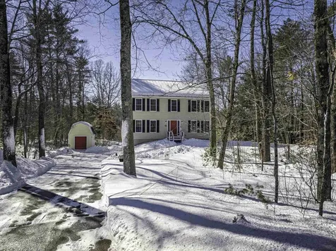 319 Old Concord Turnpike Barrington NH 03825