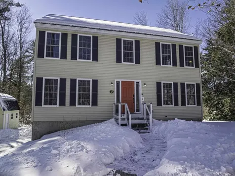 319 Old Concord Turnpike Barrington NH 03825