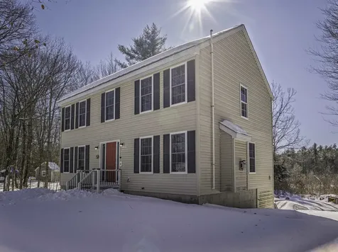 319 Old Concord Turnpike Barrington NH 03825