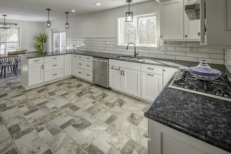 319 Old Concord Turnpike Barrington NH 03825