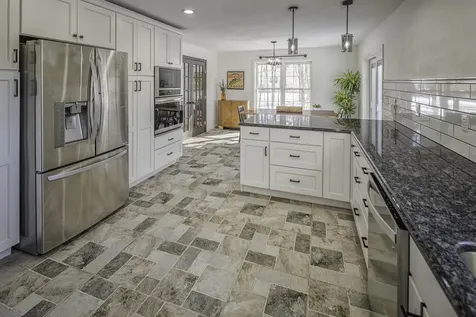 319 Old Concord Turnpike Barrington NH 03825