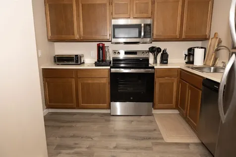 3 Fairfax Avenue Derry NH 03038