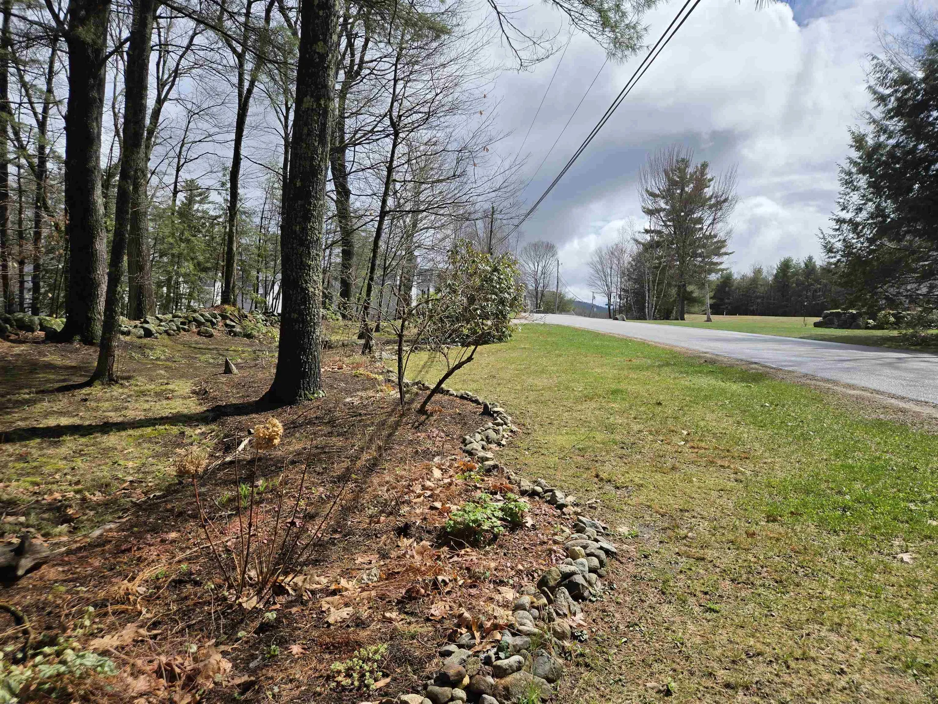 35 Collins Landing Road Weare NH 03281