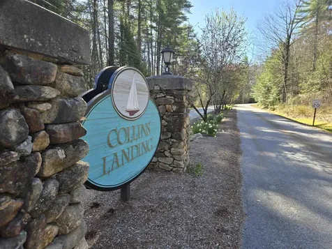 35 Collins Landing Road Weare NH 03281