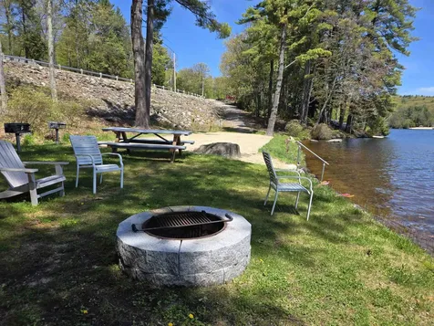 35 Collins Landing Road Weare NH 03281