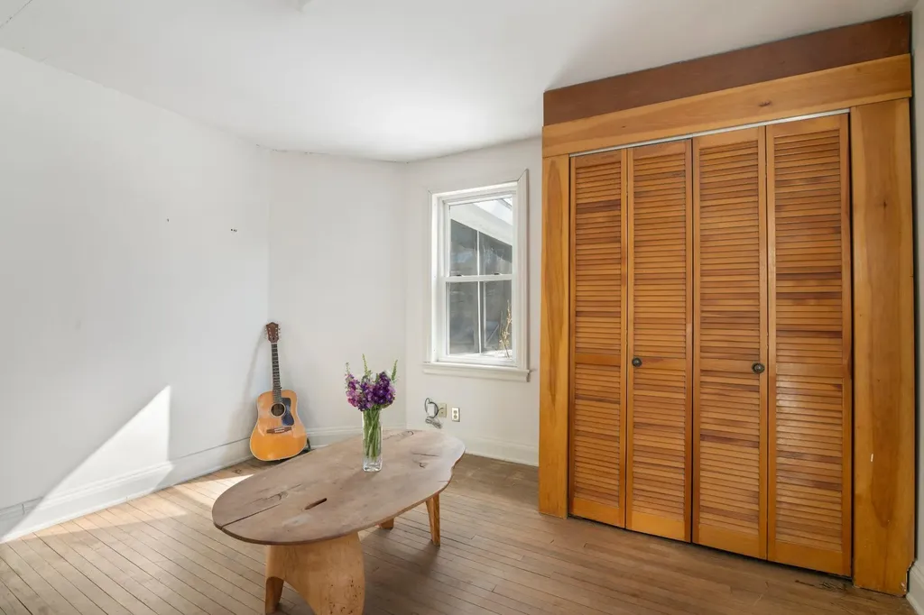 15 West Street Brattleboro VT 05301