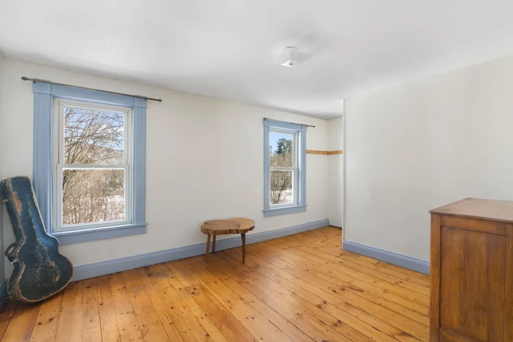 15 West Street Brattleboro VT 05301