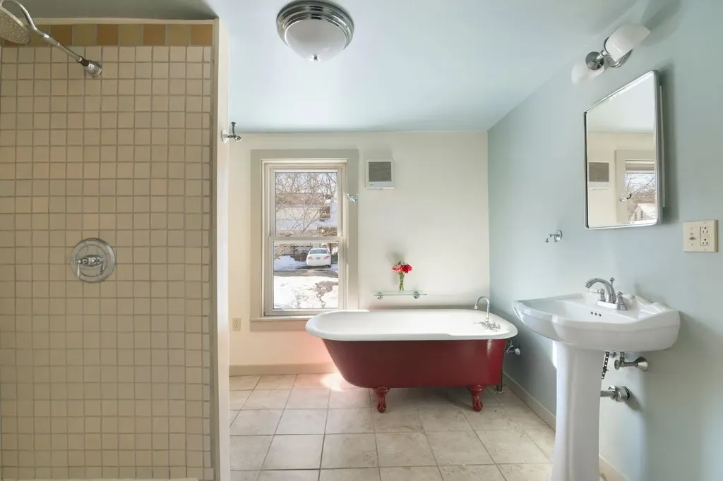 15 West Street Brattleboro VT 05301