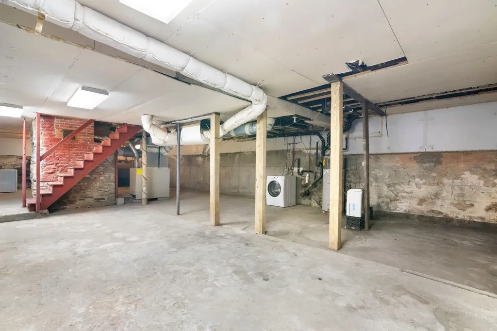 15 West Street Brattleboro VT 05301