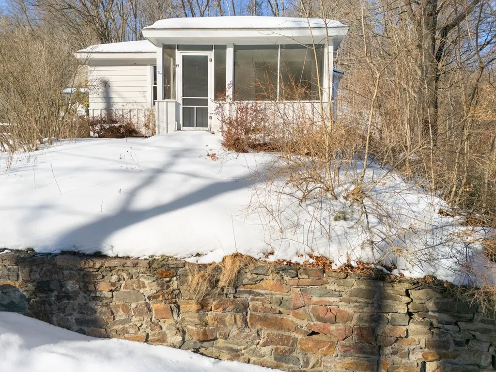 15 West Street Brattleboro VT 05301