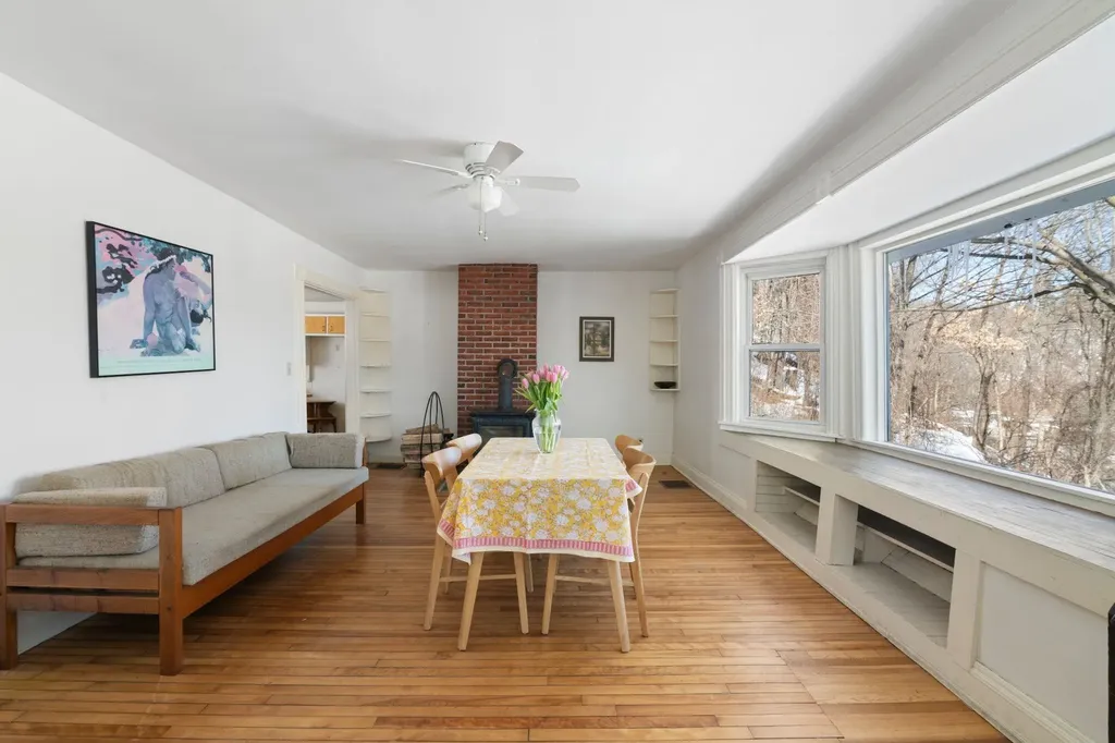 15 West Street Brattleboro VT 05301