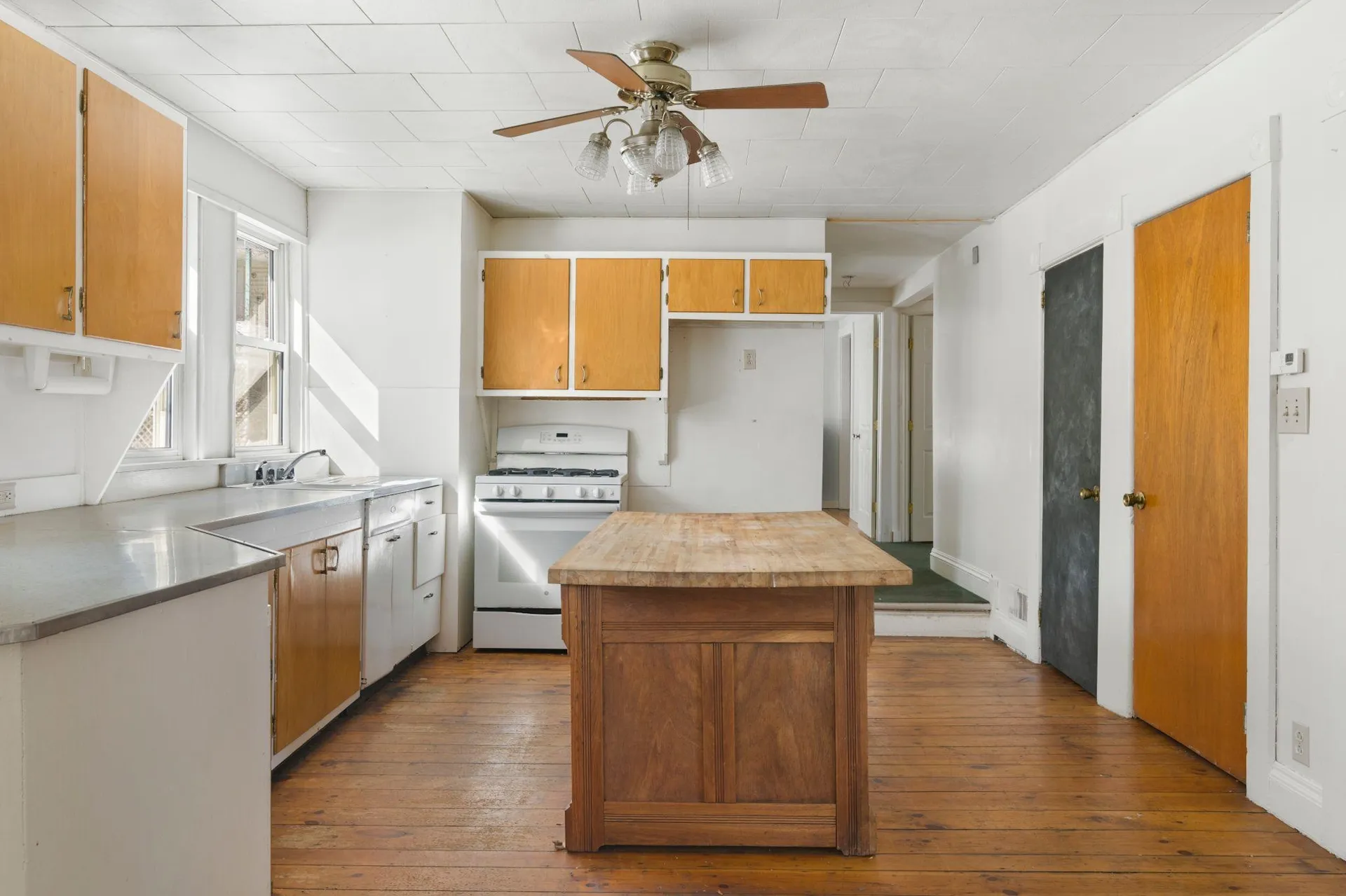 15 West Street Brattleboro VT 05301