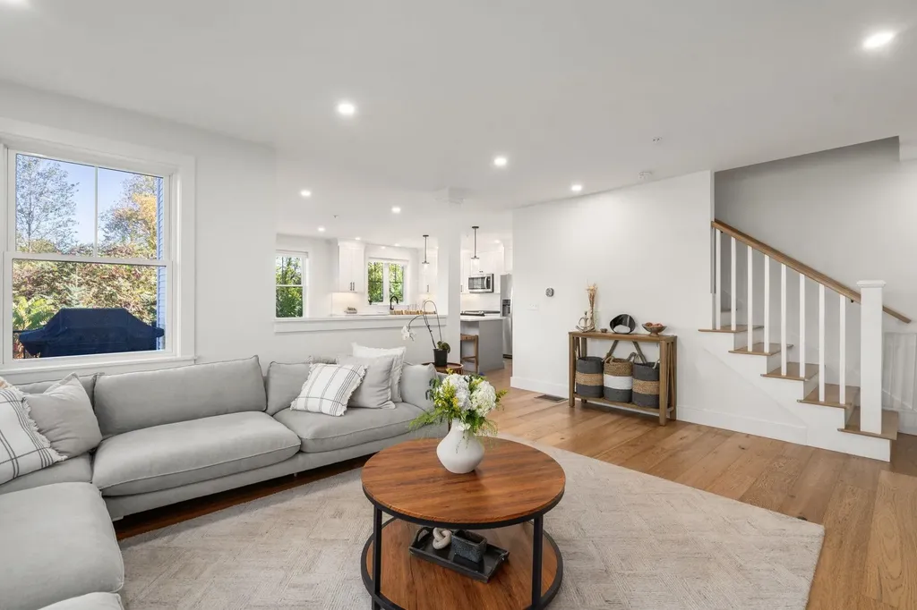 12 Founders Square Greenland NH 03840