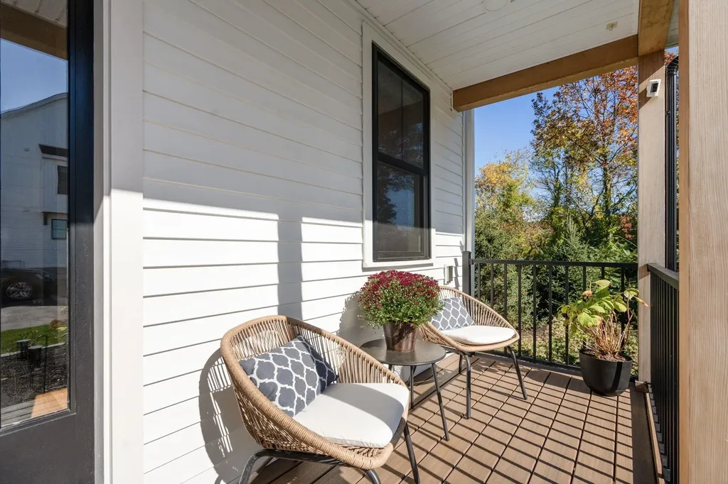 12 Founders Square Greenland NH 03840