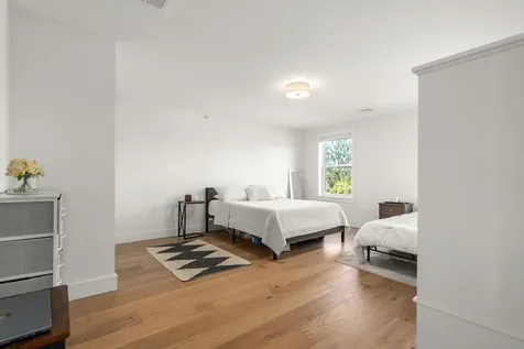 12 Founders Square Greenland NH 03840