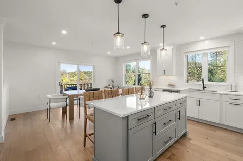 12 Founders Square Greenland NH 03840