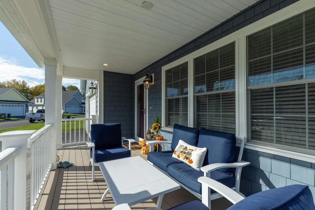 27 Mulberry Lane Epping NH 03042