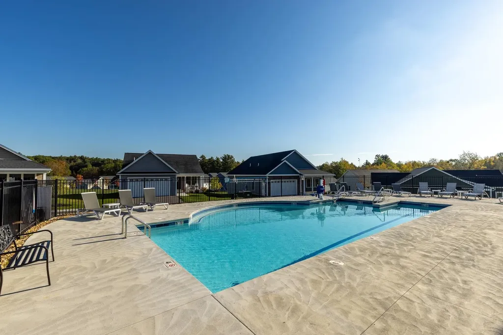 27 Mulberry Lane Epping NH 03042