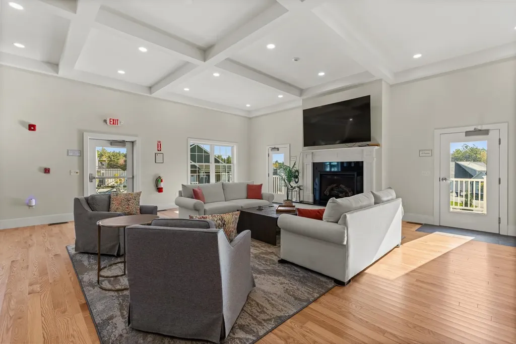 27 Mulberry Lane Epping NH 03042