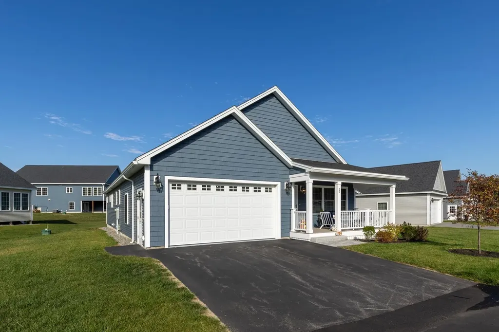 27 Mulberry Lane Epping NH 03042