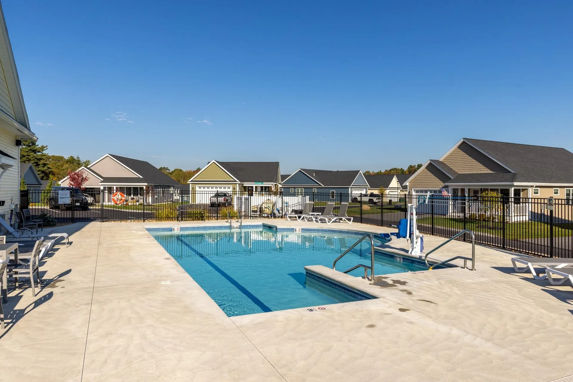 27 Mulberry Lane Epping NH 03042