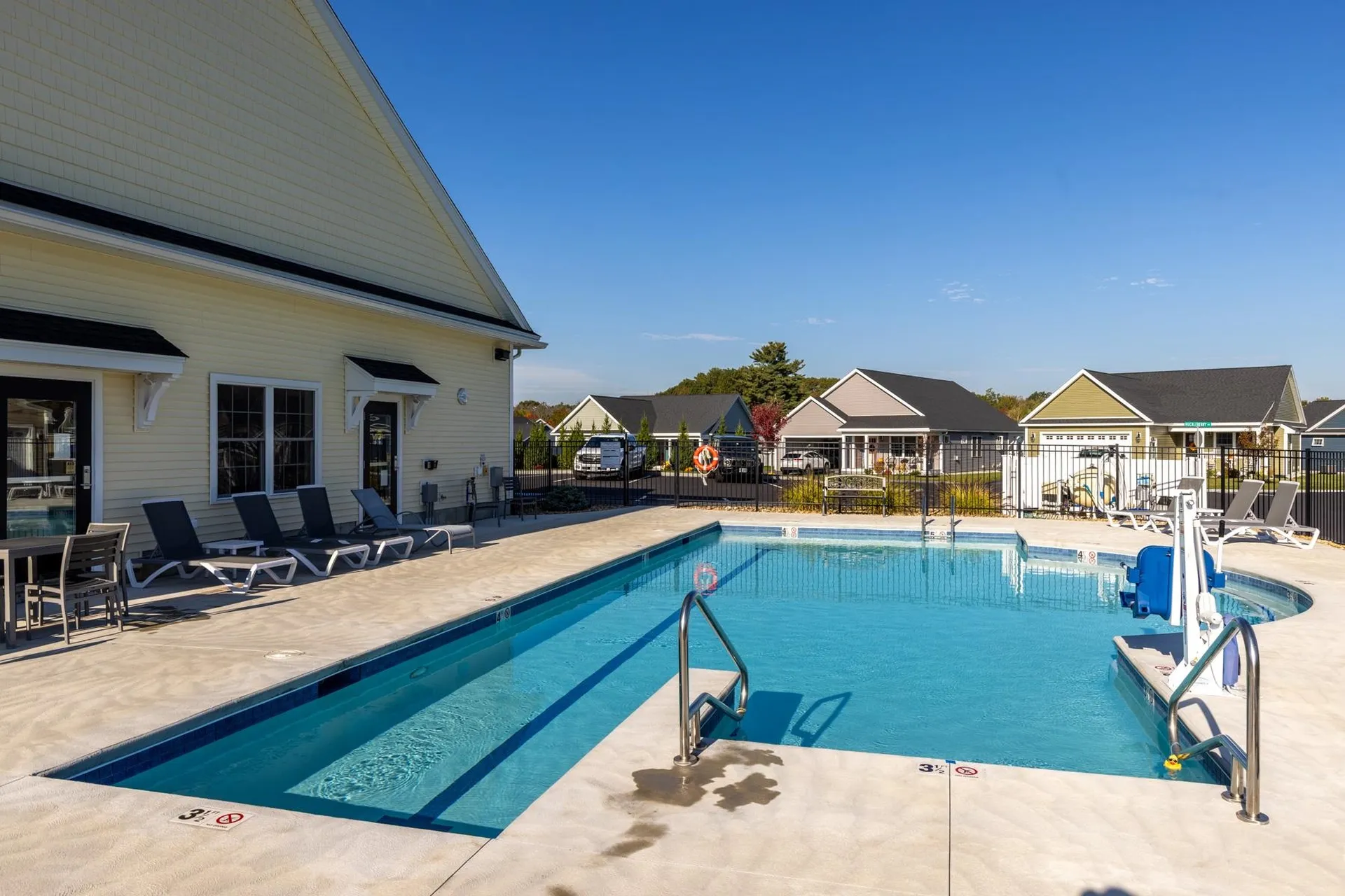 27 Mulberry Lane Epping NH 03042