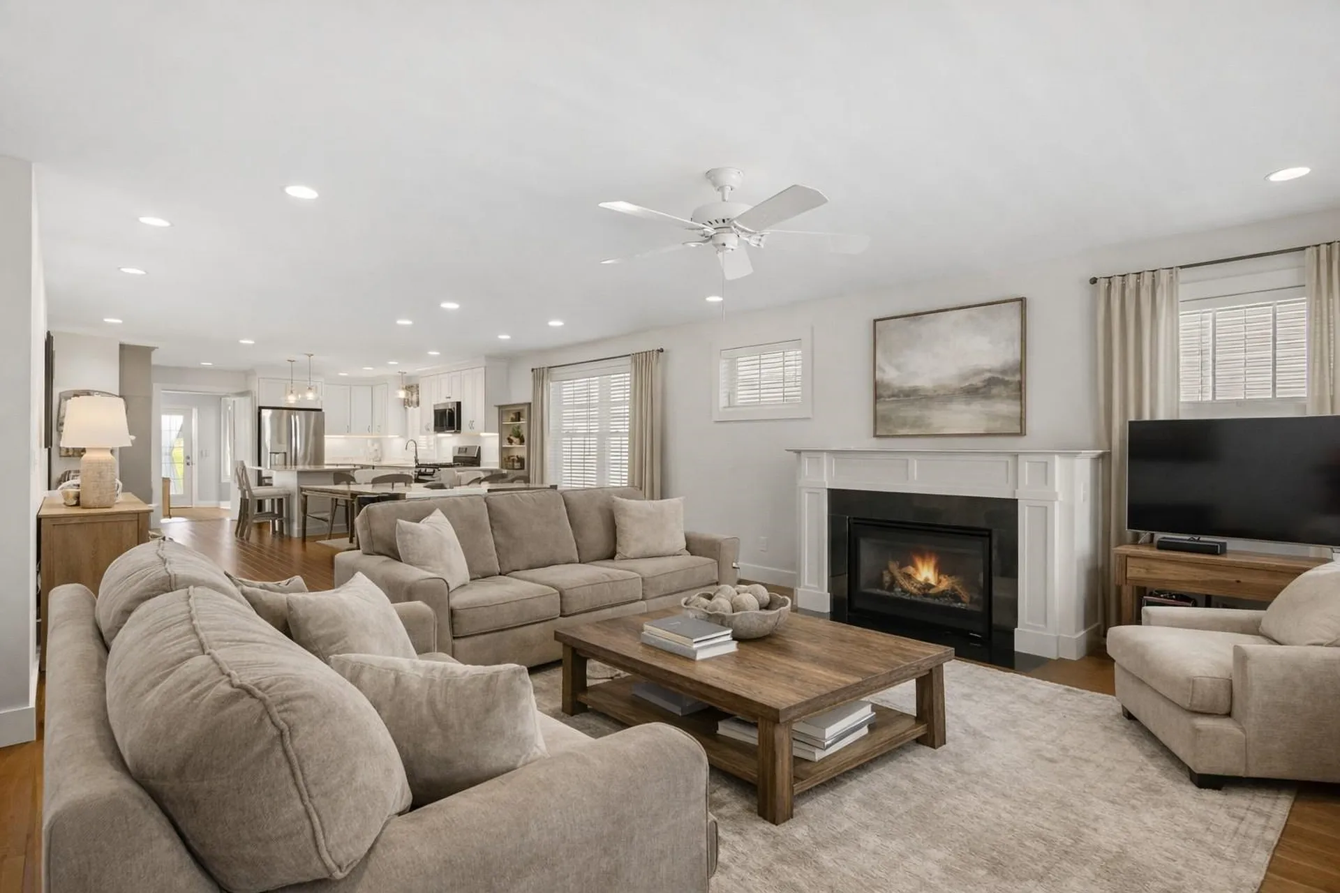 27 Mulberry Lane Epping NH 03042