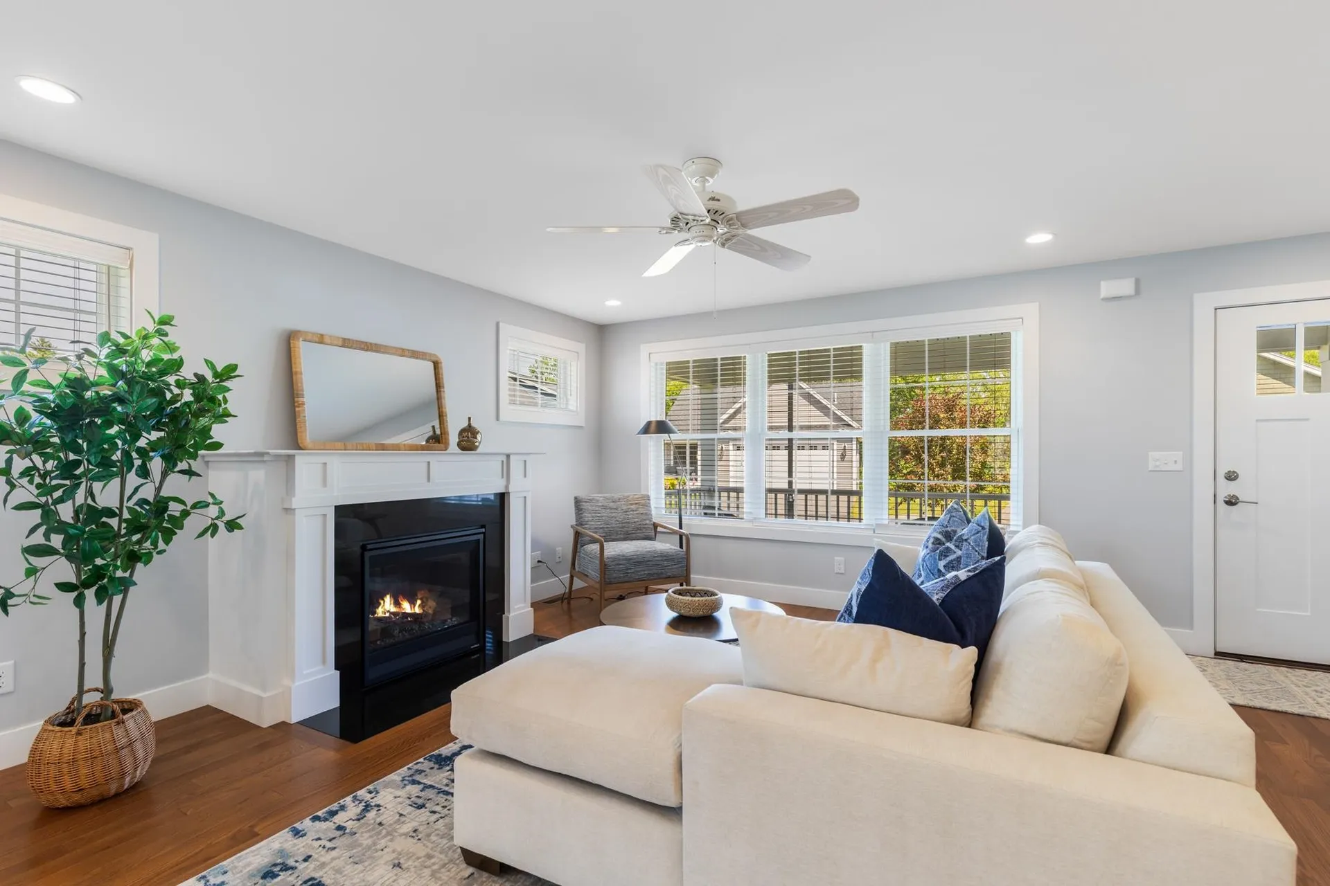 27 Mulberry Lane Epping NH 03042