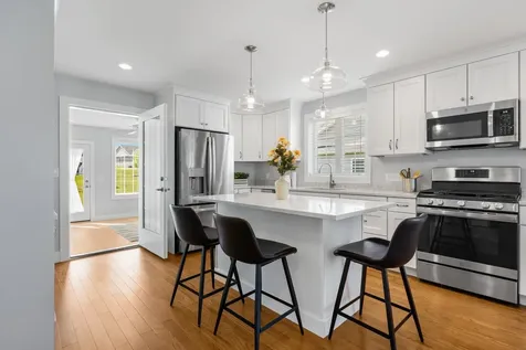 27 Mulberry Lane Epping NH 03042
