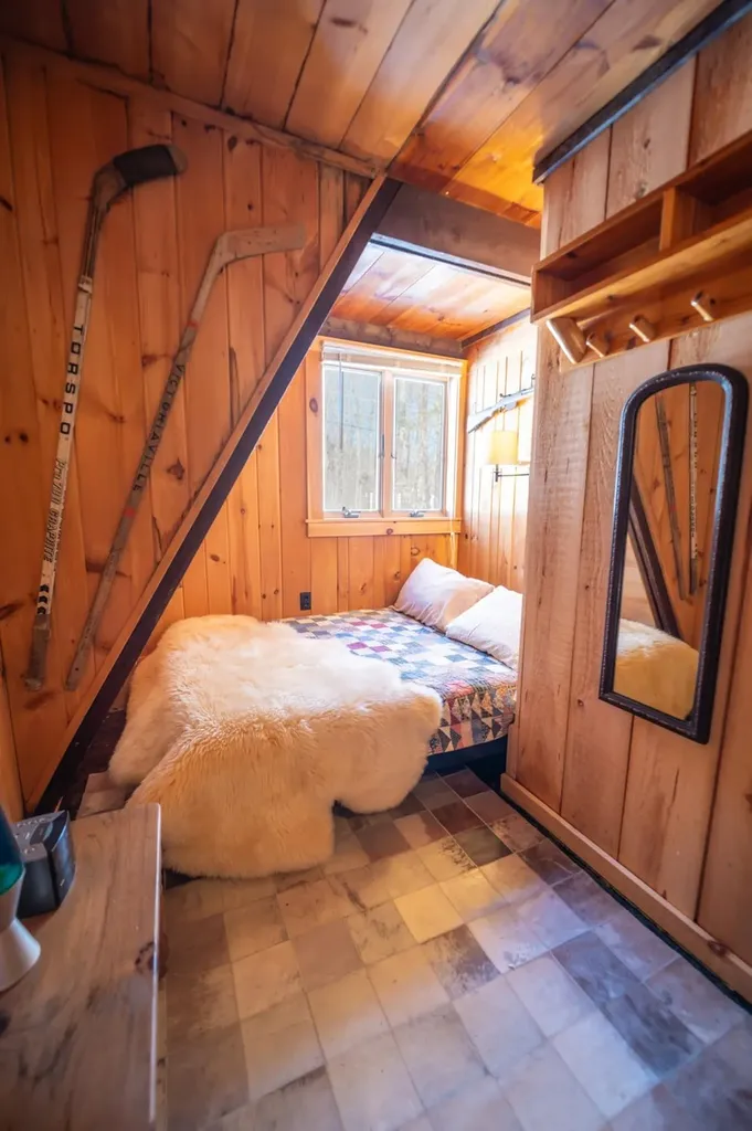 13 Yodeling Lane Dover VT 05356