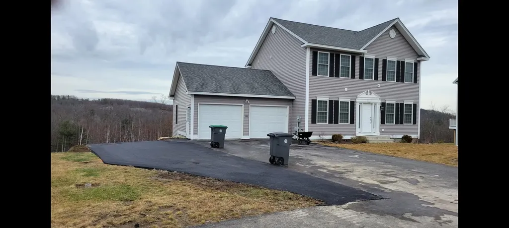 146 Brookview Drive Hooksett NH 03106