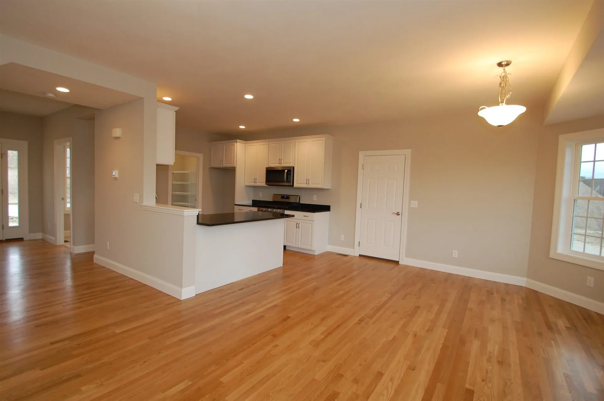 146 Brookview Drive Hooksett NH 03106