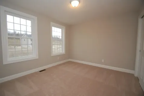 146 Brookview Drive Hooksett NH 03106