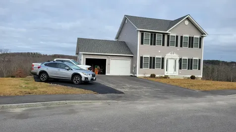 146 Brookview Drive Hooksett NH 03106