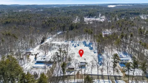 19 Maple Avenue Newton NH 03858-3107