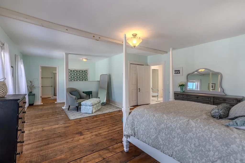 29 Pikes Falls Road Jamaica VT 05343