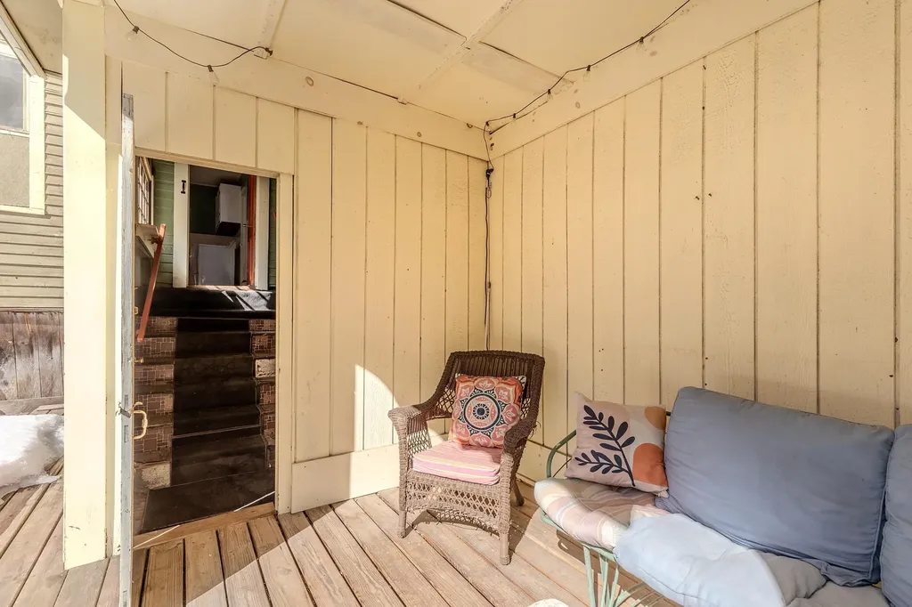 29 Pikes Falls Road Jamaica VT 05343