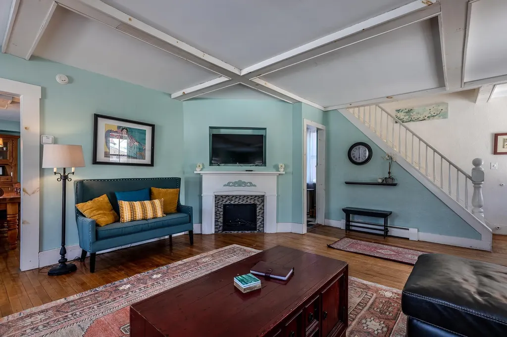 29 Pikes Falls Road Jamaica VT 05343