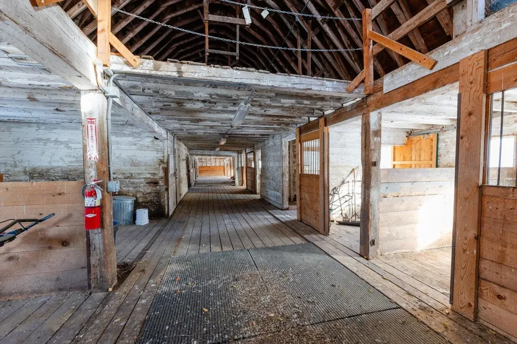 00 Middle Road Hancock NH 03449