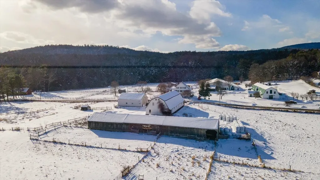 00 Middle Road Hancock NH 03449