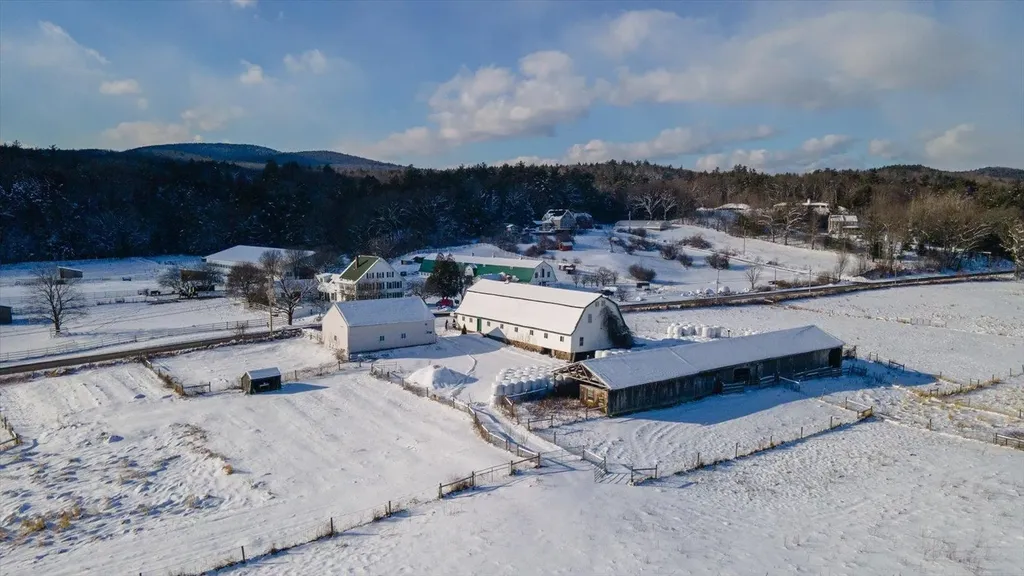 00 Middle Road Hancock NH 03449