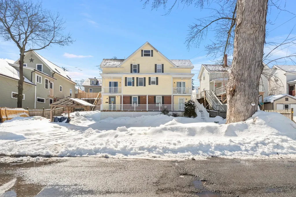 14 Artillery Lane Nashua NH 03064