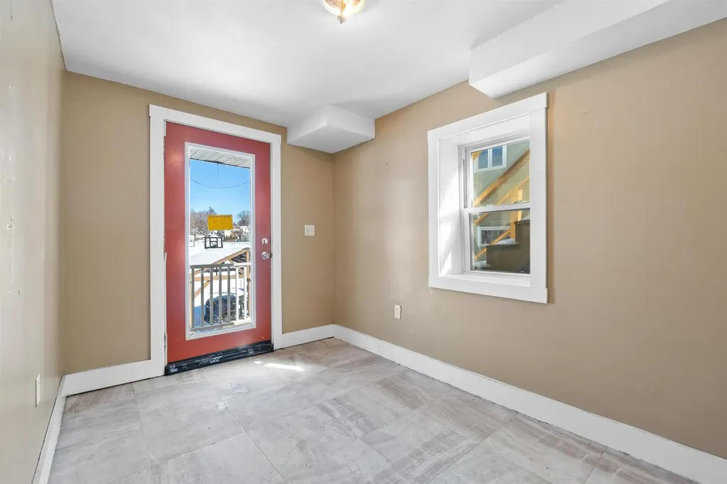 14 Artillery Lane Nashua NH 03064