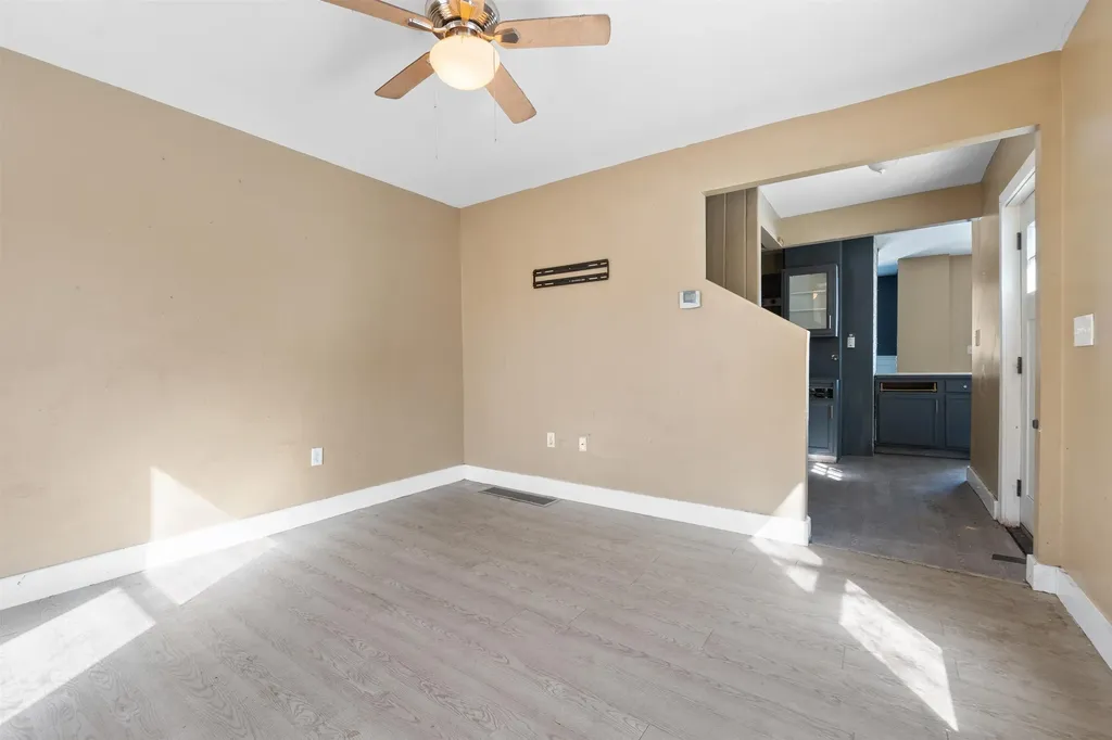 14 Artillery Lane Nashua NH 03064