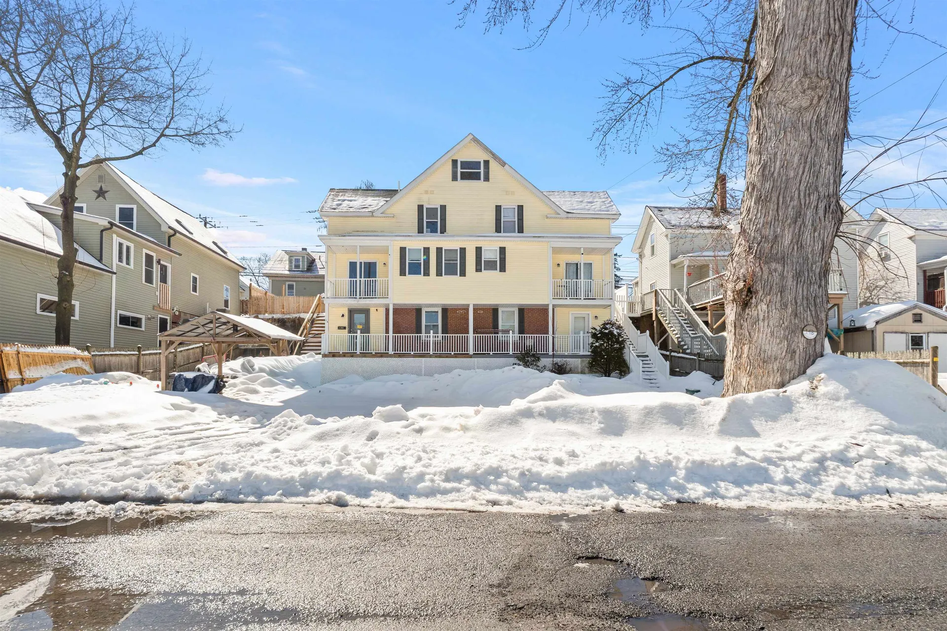 14 Artillery Lane Nashua NH 03064